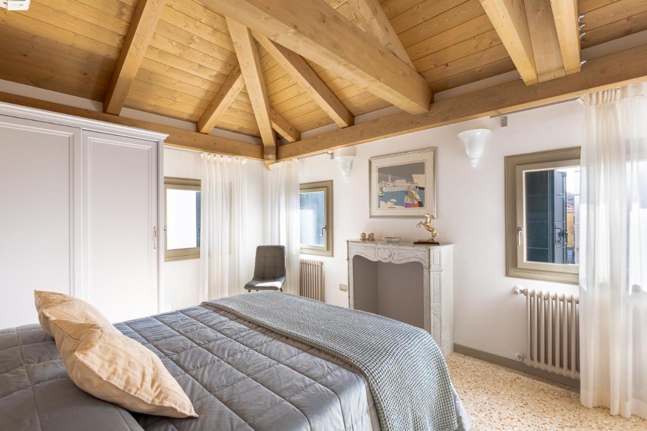 Ca' Cappello Venice Apartment 2 With Canal View ภายนอก รูปภาพ