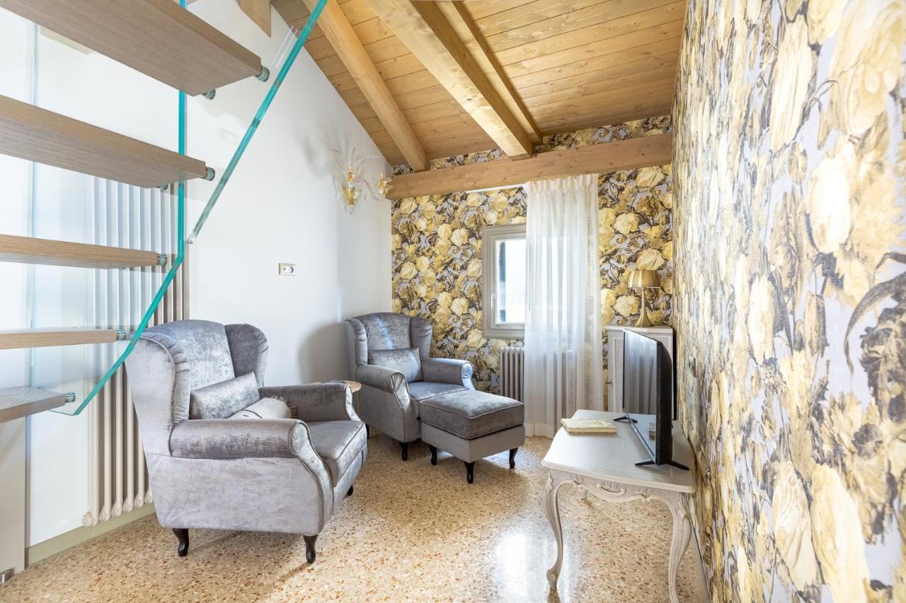 Ca' Cappello Venice Apartment 2 With Canal View ภายนอก รูปภาพ